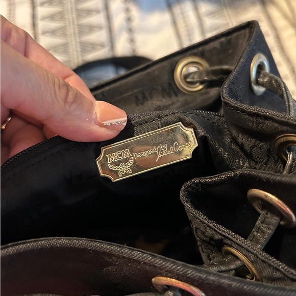 Backpack - Picture 5 of 11